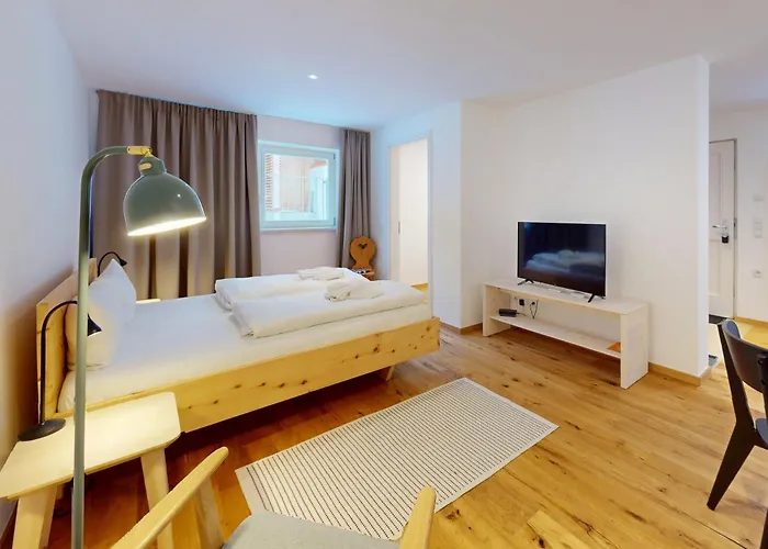 Gipfelwerk * Γκάρμις-Παρτενκίρχεν